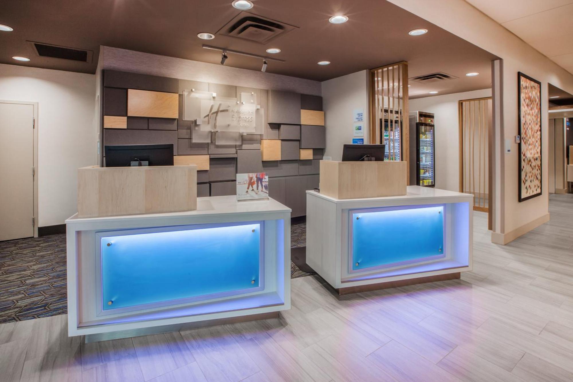Holiday Inn Express & Suites - Colorado Springs South I-25 By Ihg Eksteriør bilde